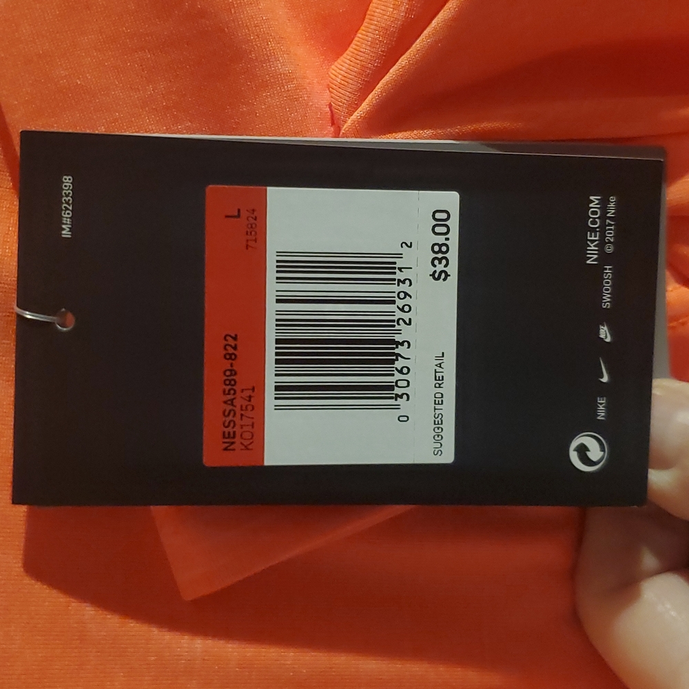 Men's Nike Athletic Shirt - Picture 7 of 15